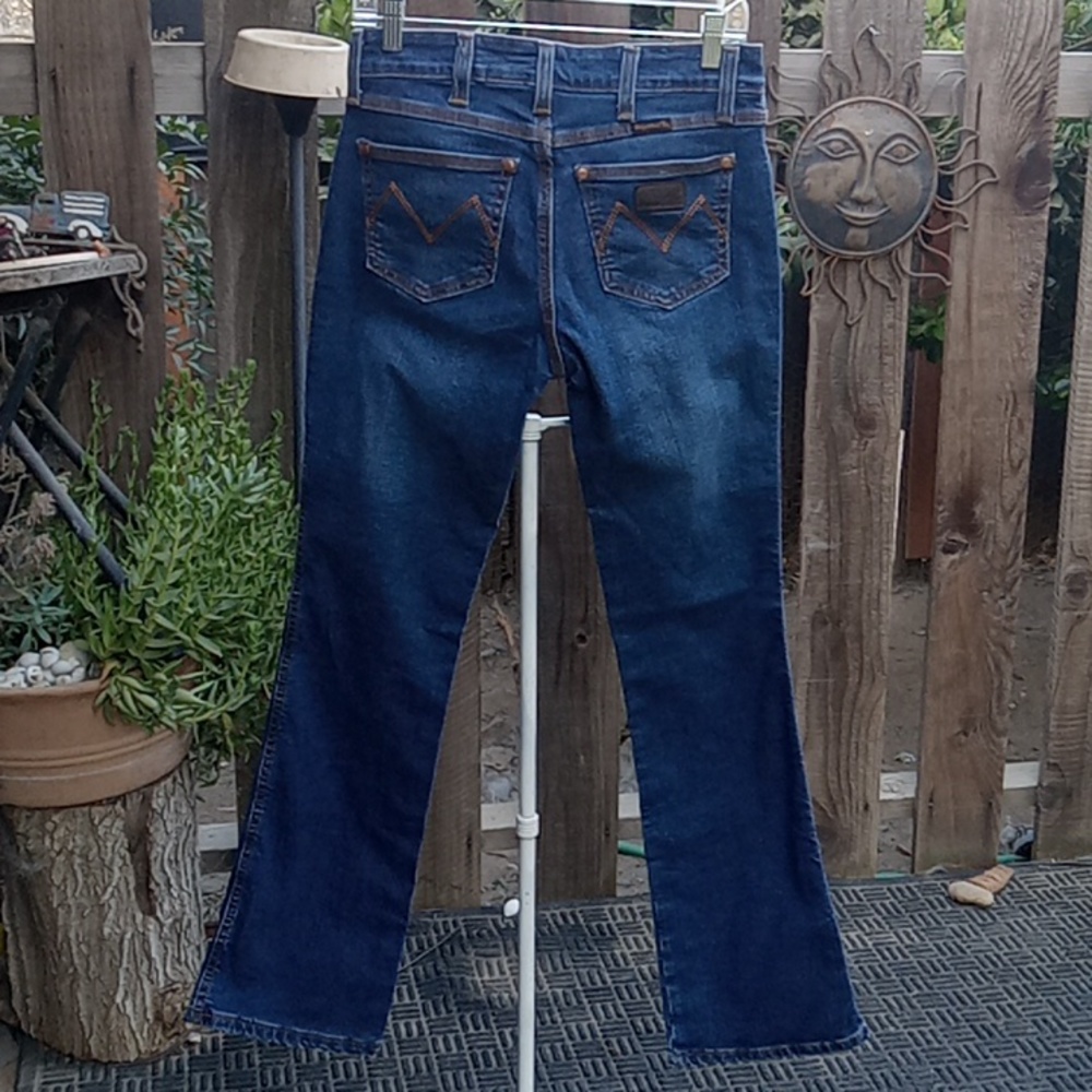 Woman's Vaquero tex jeans very good condition blue size 5 Wranglers stretchy mat